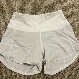 WHITE LULULEMON SPEED UP SHORTS SIZE 0 4 in